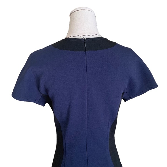 St. John Color Block Knit Fitted Sheath Dress Navy & Black sz 2 - Picture 5 of 8